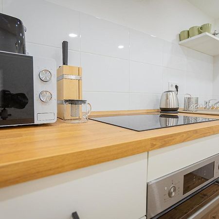 2 Bedroom Apartment In The Dob Street, Emerald Budapesta Exterior foto